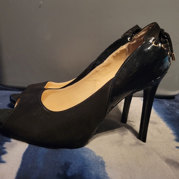 Black guess high heels - Picture 2 of 3